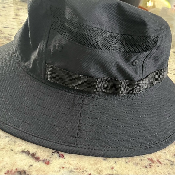 Adidas Victory Bucket Hat - Picture 3 of 6